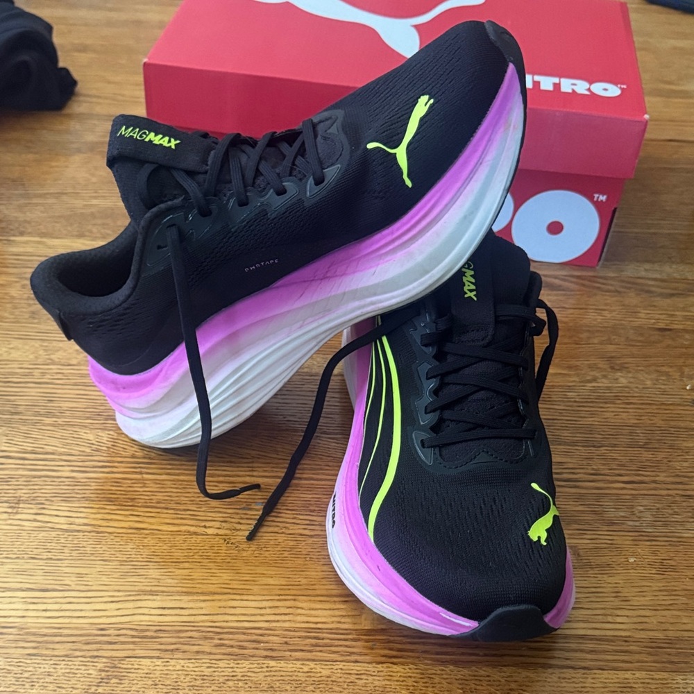 Puma Women's Black and Neon Mag Max Nitro Wns